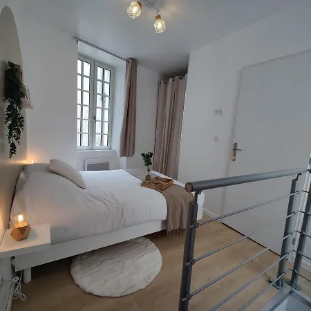 Le Duplex De L'Abbaye Royale - Studio Cosy ! Saint-Jean-dʼAngély Extérieur photo